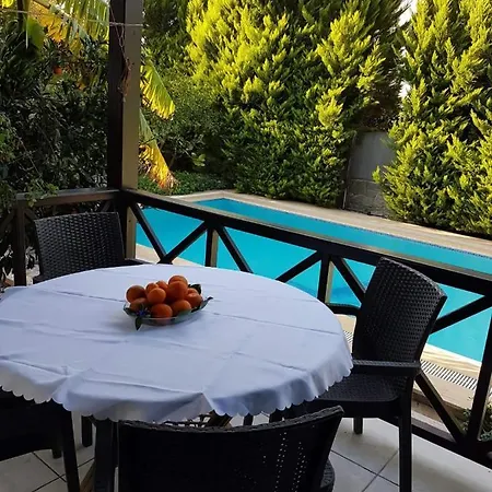 빌라 Santa Mareen Villa